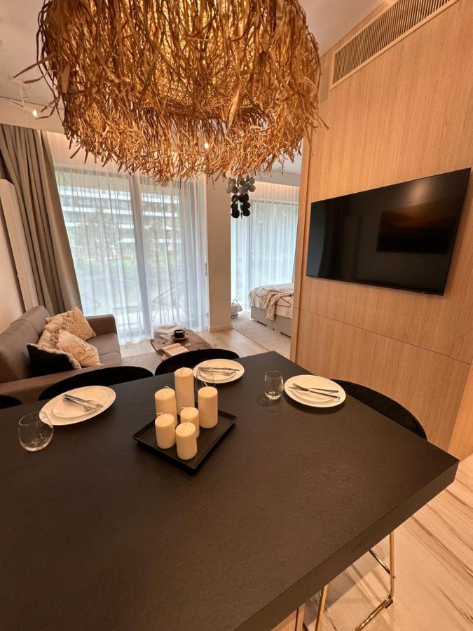 Shelter Luxury Apartament 洛格沃 外观 照片